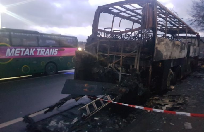 Македонски автобус целосно изгоре во подметнат пожар во Германија