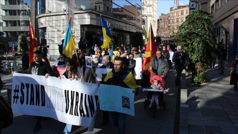 Украинците протестираат во Скопје: „Бараме да се сопре војната“