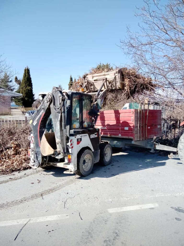 (ФОТО) ЈП Охридски Комуналец расчисти уште две мапирани депонии