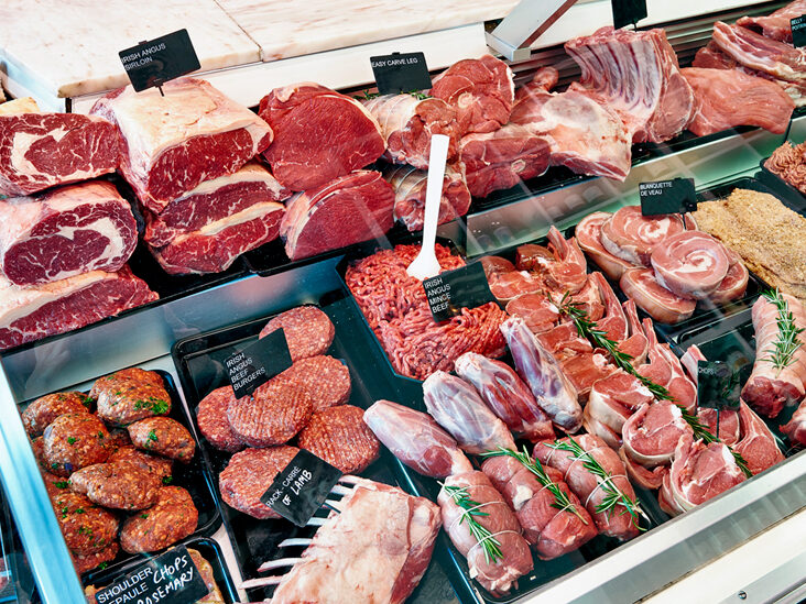 Месо има доволно и нема да поскапи, договорени нови мерки за поддршка на свињарството