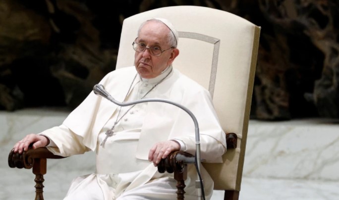 Папата размислува да ја посети Украина