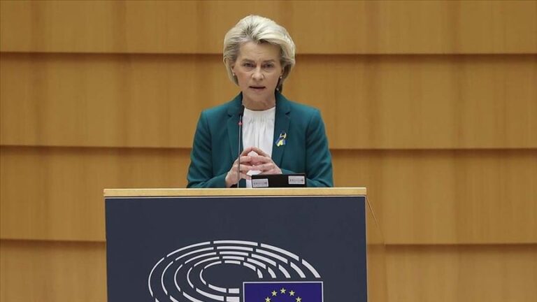 Урсула фон дер Лајен: „ЕУ работи на намалување на енергетската зависност од Русија“
