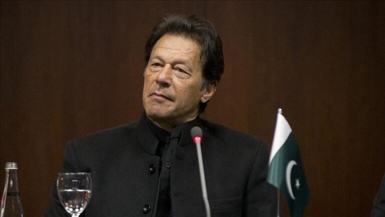 Падна пакистанската Влада по изгласаната недоверба на Имран Кан