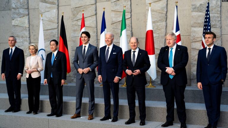 Г7 ги осудува руските „злосторства“ во Буча