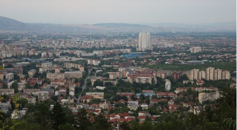 Истражување на „Галуп интернешенел“: Граѓаните на Македонија очекуваат 2023 да биде полоша или иста како годинава