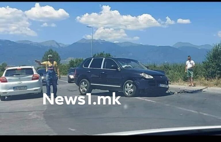 (ВИДЕО) Сообраќајка кај струшкото село Мислешево, сообраќајот целосно запрен