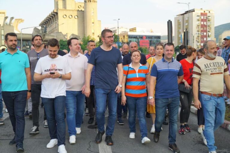 ВМРО-ДПМНЕ: Поминаа скоро 10 часа, а од Ковачевски нема одговори зошто дезертиран од АРМ и дали е трајно неспособен