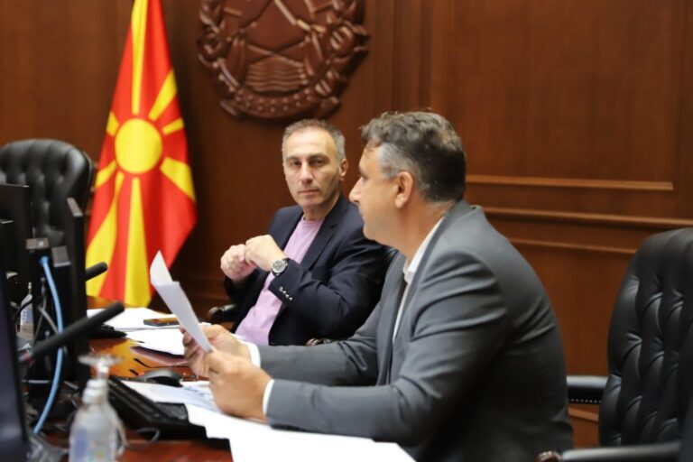 ВМРО-ДПМНЕ: Груби лаже, ако имаат пратеници за уставни измени уште наредна недела нека бидат на дневен ред, ако не Ковачевски да си поднесе оставка