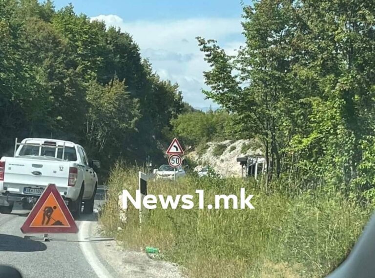 (ФОТО) Камион за собирање смет со приколка – превртен на Стража