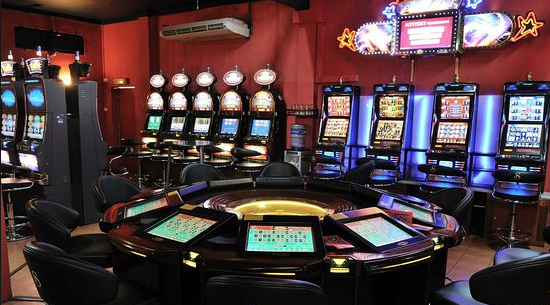Ограбено казино во Карпош