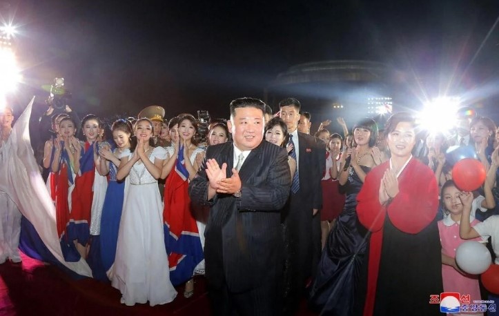 (ВИДЕО) Тајната ќерка на Ким Јонг Ун излезе во јавност