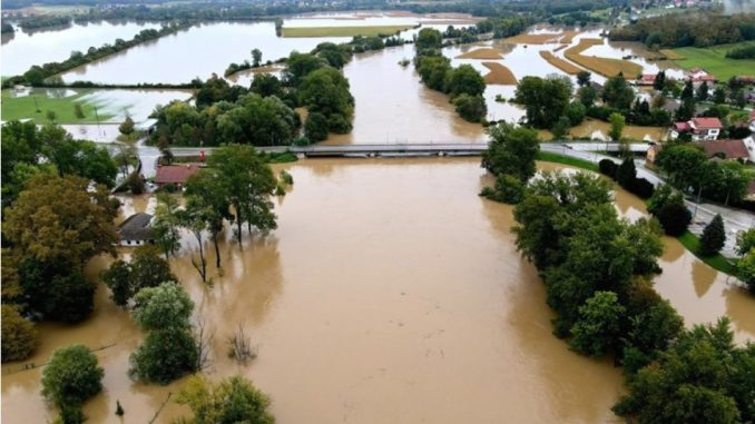 Поплавени повеќе делови во Хрватска