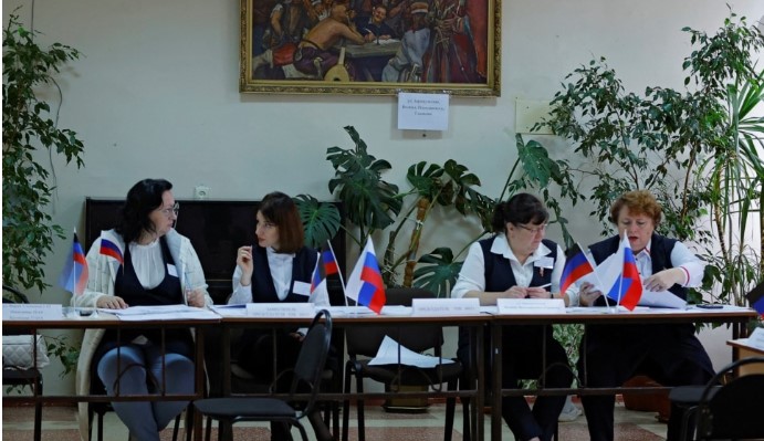Проруски официјални лица велат дека гласањето за анексија во Украина го дало очекуваниот резултат: огромно одобрување