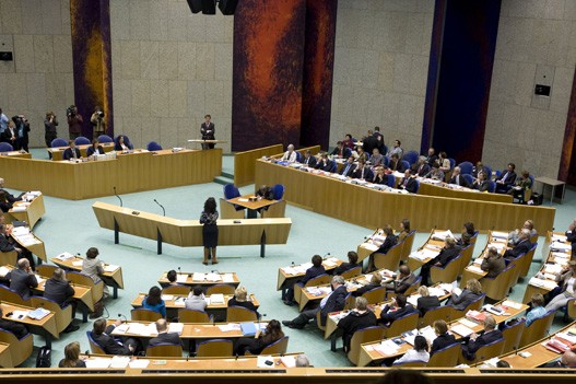 Холандскиот Парламент изгласа резолуција против влезот на Бугарија во шенген