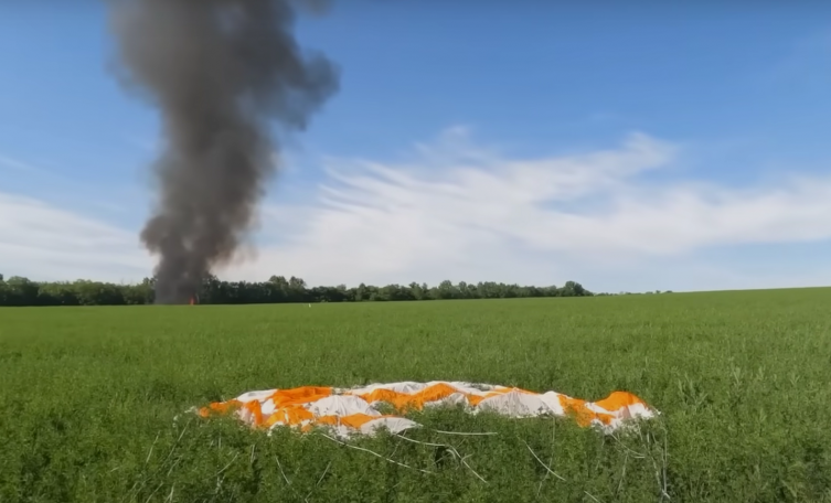 (ВИДЕО) Успешно катапултирање на пилот од запален авион