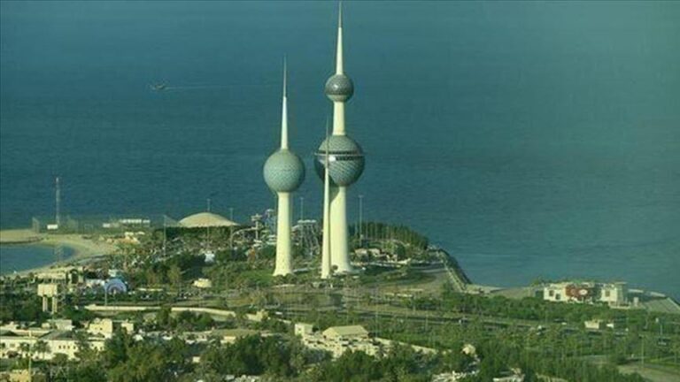 Владата на Кувајт поднесе оставка
