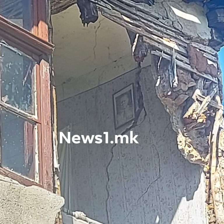 (ФОТО) Тито гледа од куќа во Лазарополе