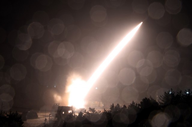 Турција истрела балистичка ракета, објави Блумберг
