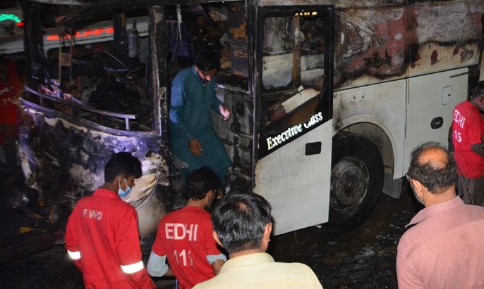 20 загинати во несреќа на минибус во јужен Пакистан