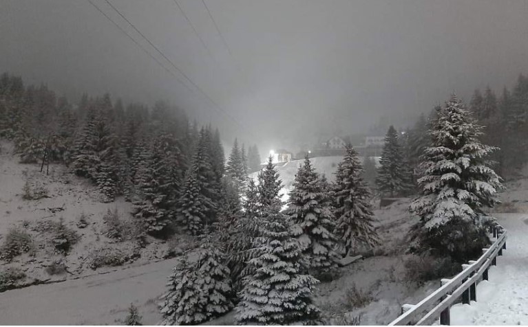 (ФОТО) Шар Планина обвиена во вистинска снежна идила