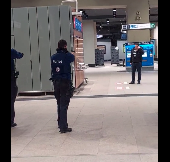 (ВИДЕО) Напад во метро станица во Брисел, има повредени
