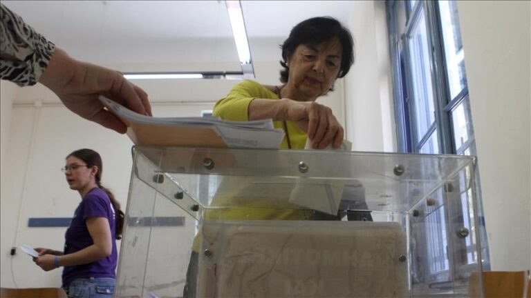 Грчката Влада можно е да распише предвремени избори кон крајот на март или почетокот на април