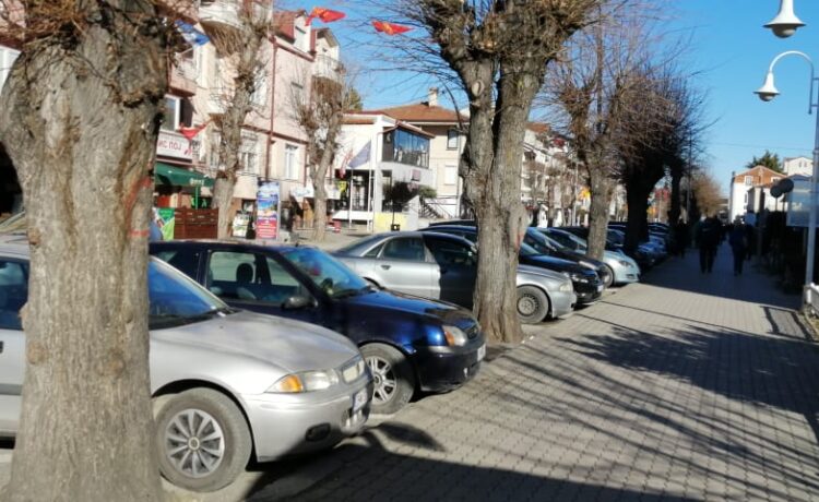 Цената на паркинзите со кои стопанисува ЈП Билјанини извори на зима ќе бидат 50 % поевтини, а во сезона цената останува иста