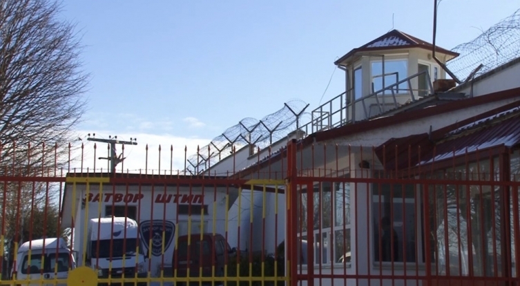 Повторно бегство од затвор но бегалецот бил фатен во село Идризово