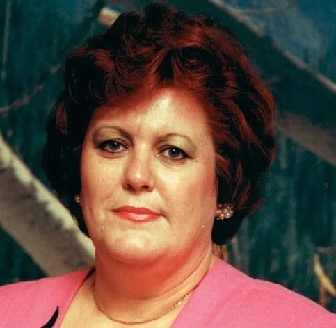 Денеска се одбележуваат 21 година од загинувањето на македонската пејачка на народни песни, Петранка Костадинова