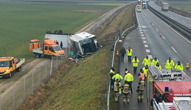Автобус влета во провалија во Словенија – три лица загинаа, неколку се повредени