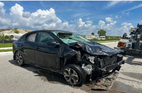 Пет тинејџери загинаа утрово во тешка сообраќајна несреќа во Флорида