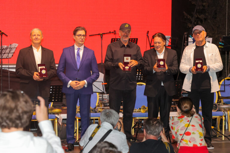 Бодан Арсовски, Кокан Димушевски, Влатко Стефановски и Гарабет Тавитјан одликувани со Орден за заслуги за Македонија