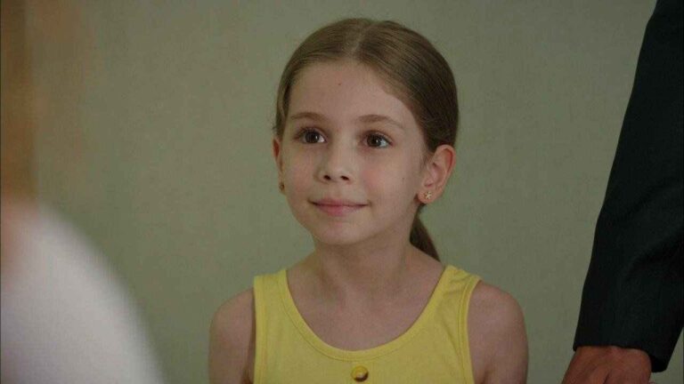 Родена да биде ѕвезда, малечката Азра Аксу во улогата на Ѓунеш