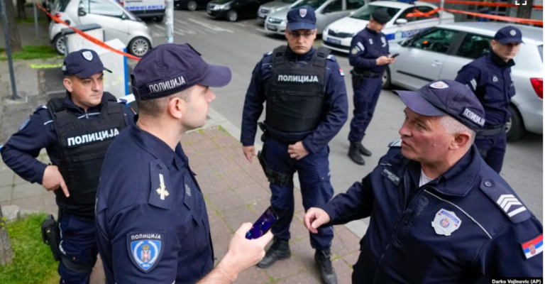 Полицијата ги пронајде малолетниците кои нарачувале дојави за бомби во Србија и БиХ