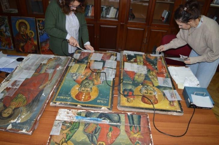 Македонските експерти вратија 20 украдени икони во земјава, во тек е постапка за враќање на нови 36