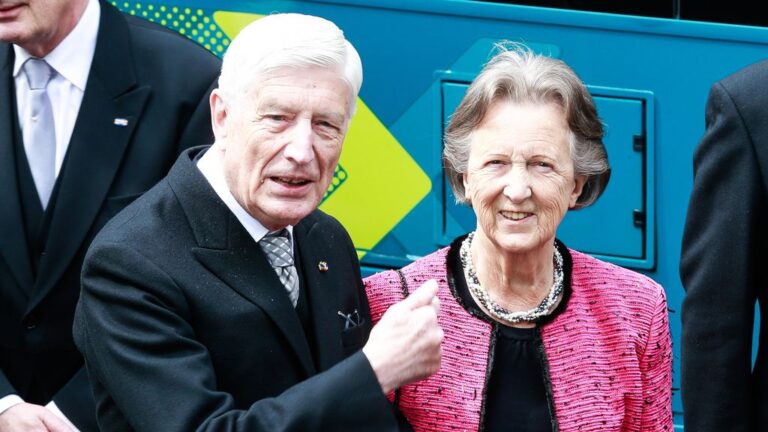 Избрале да умрат заедно држејќи се за раце, екс холандскиот премиер со сопругата евтаназирани