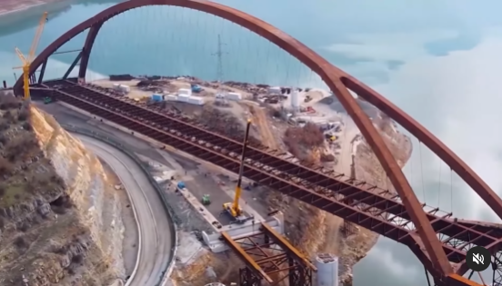 (ВИДЕО) Албанија во инфраструктурен бум, Македонија 10 години гради автопат