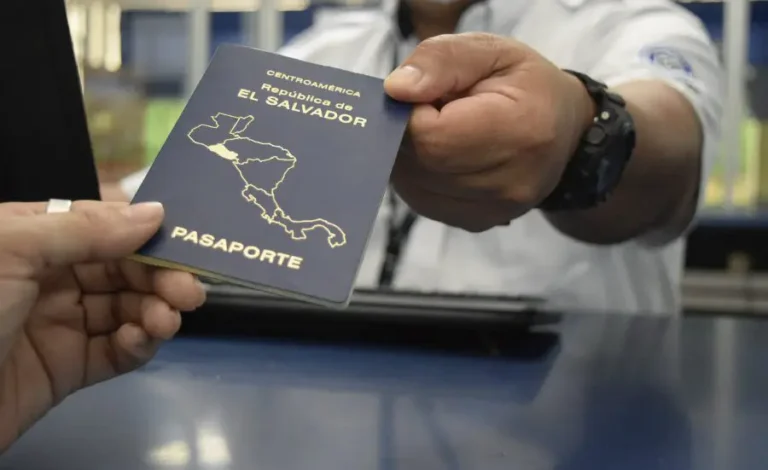 Ел Салвадор нуди 5.000 бесплатни пасоши на странците, доколку се населат и останат