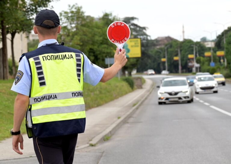 181 санкционирани возачи во Скопје, 114 за брзо возење