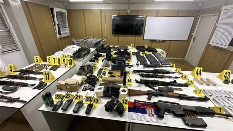 Косовската полиција пронајде поголемо количество оружје во близина на Звечан, во северно Косово