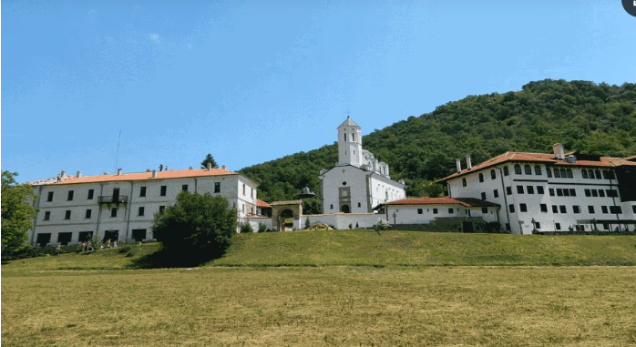 Сиљановска и Вучиќ договорија заедничка посета на манастирот Св.Прохор Пчински на Илинден