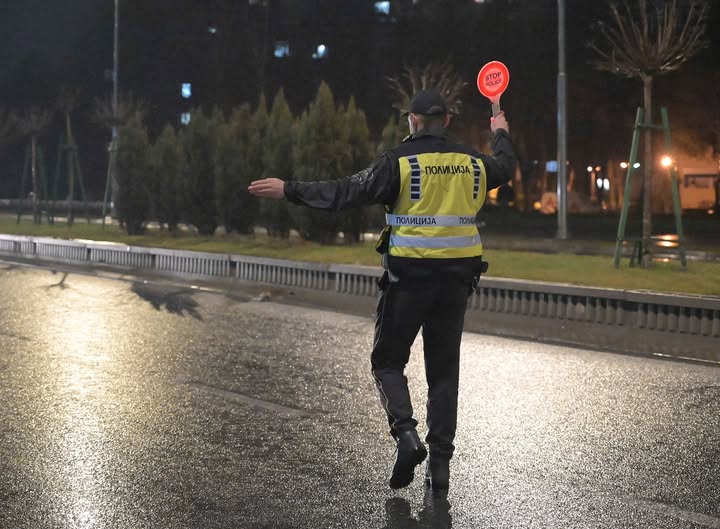 827 санкции за сообраќајни прекршоци во текот на вчерашниот ден