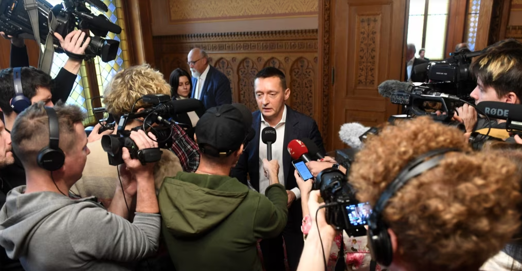 САД ги укинаа санкциите против член на кабинетот на Орбан