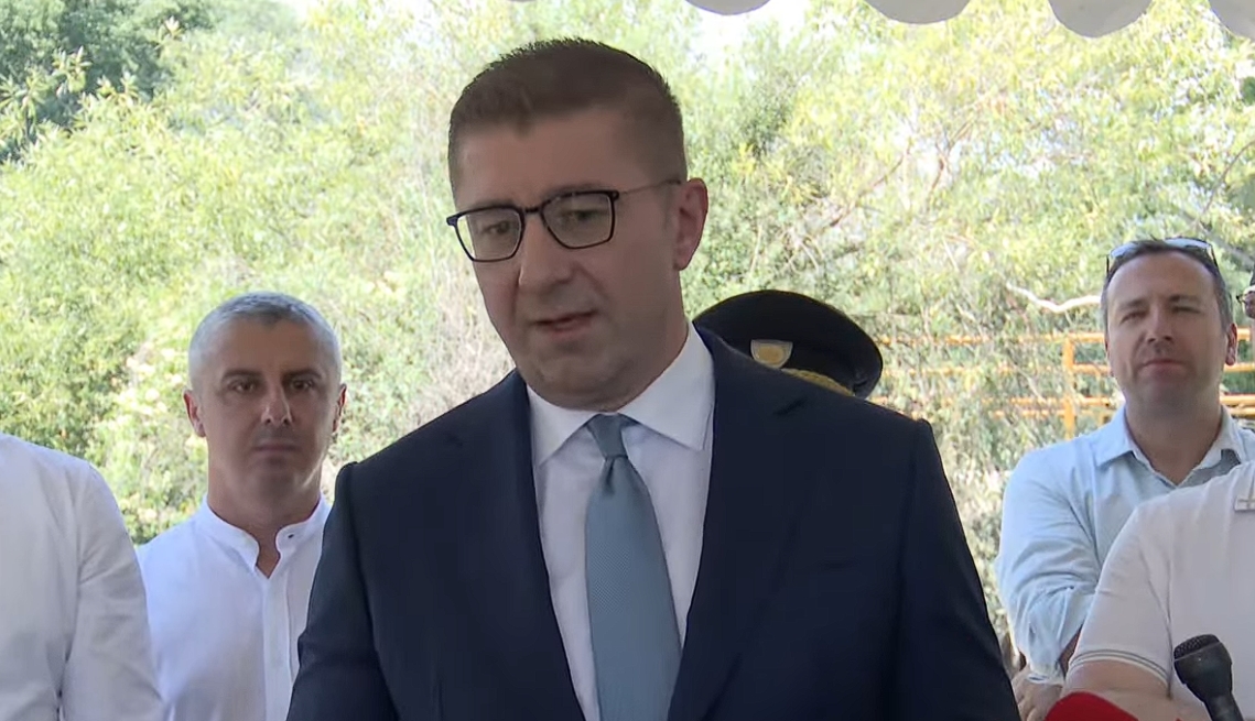 Мицкоски: Слава за хероите од Карпалак, Македонија никогаш нема да ве заборави!