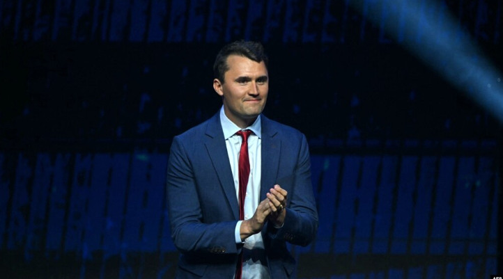 Конзервативниот коментатор Чарли Кирк почина откако беше застрелан на универзитетот во Јута, вели Трамп
