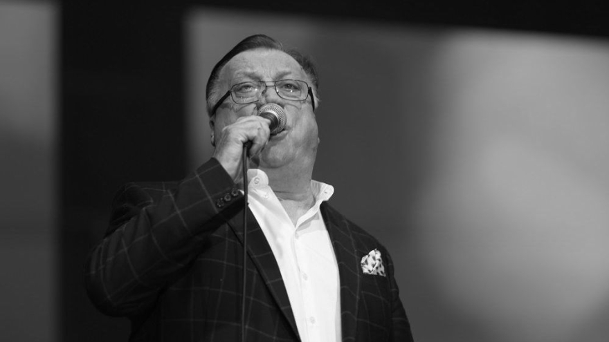 Почина босанскиот пејач Халид Бешлиќ на 72-годишна возраст
