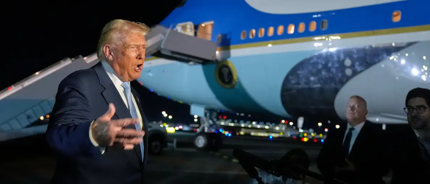 Пресврт: Трамп сепак сака објавување на досиејата за Епстин