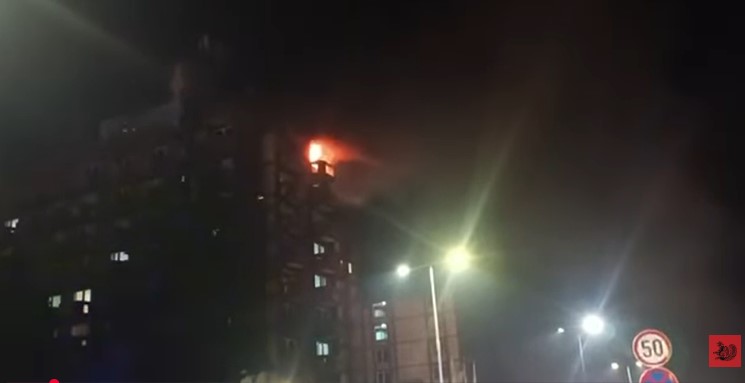 (ВИДЕО) Голема трагедија синоќа во БиХ: Најмалку девет загинати во пожар во дом за пензионери