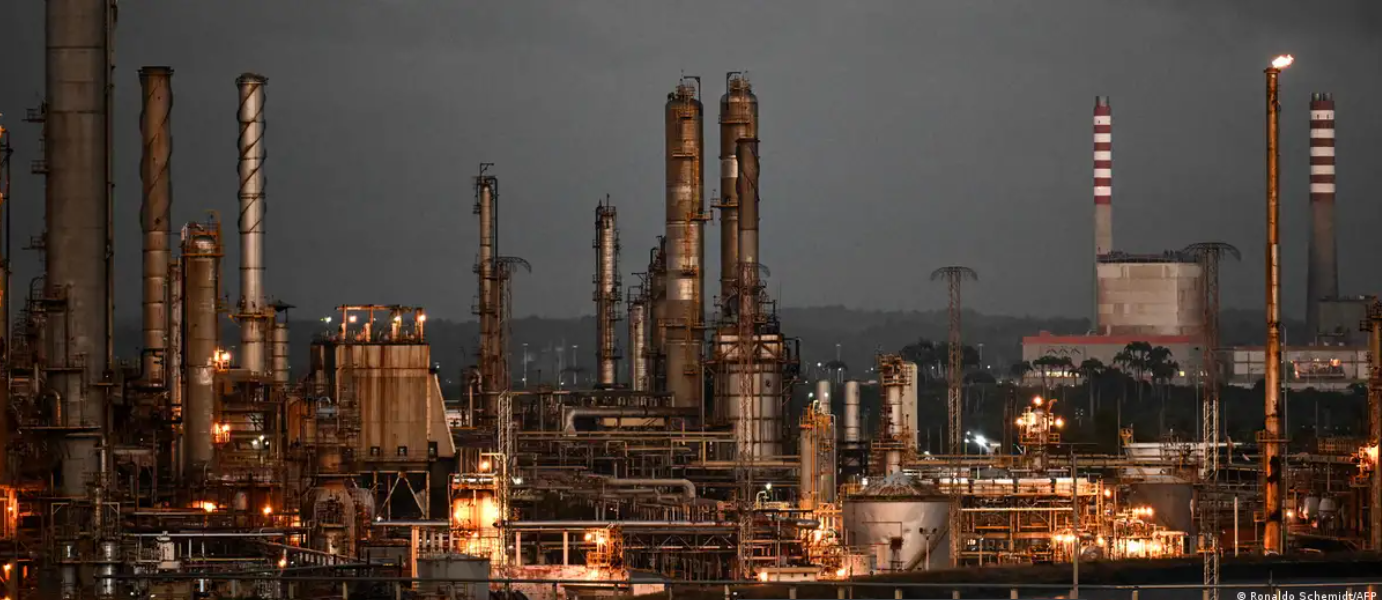 Венецуела го отвора нафтениот сектор за приватизации