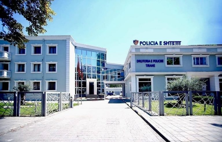 Десет лица се уапсени во Албанија во рамки на голема меѓународна операција против онлајн измами
